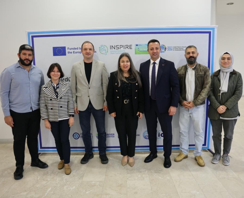 f3563b21-5d3e-4f69-900d-4b411618ece2