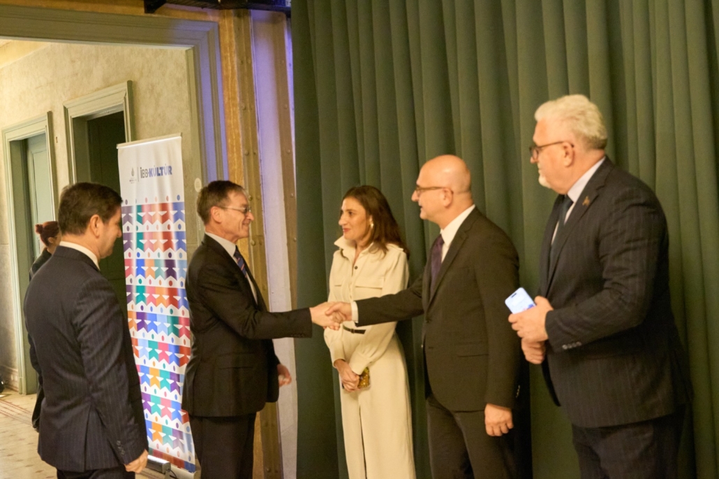 8c42addf-6ee5-46de-b42c-0ffa564cf651