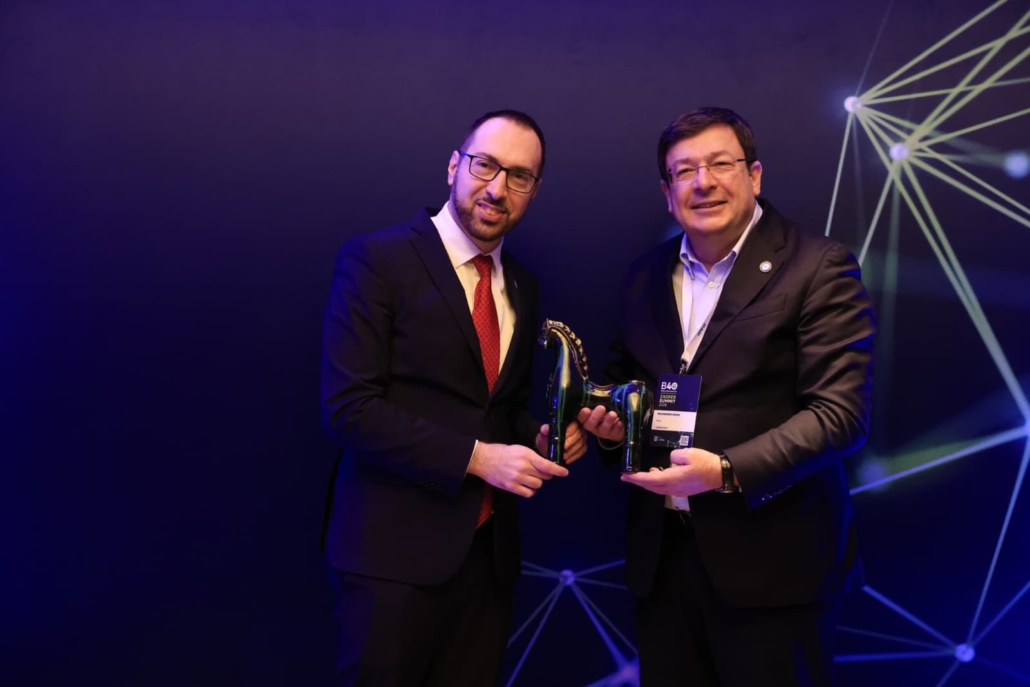 B40 - press wall (14)